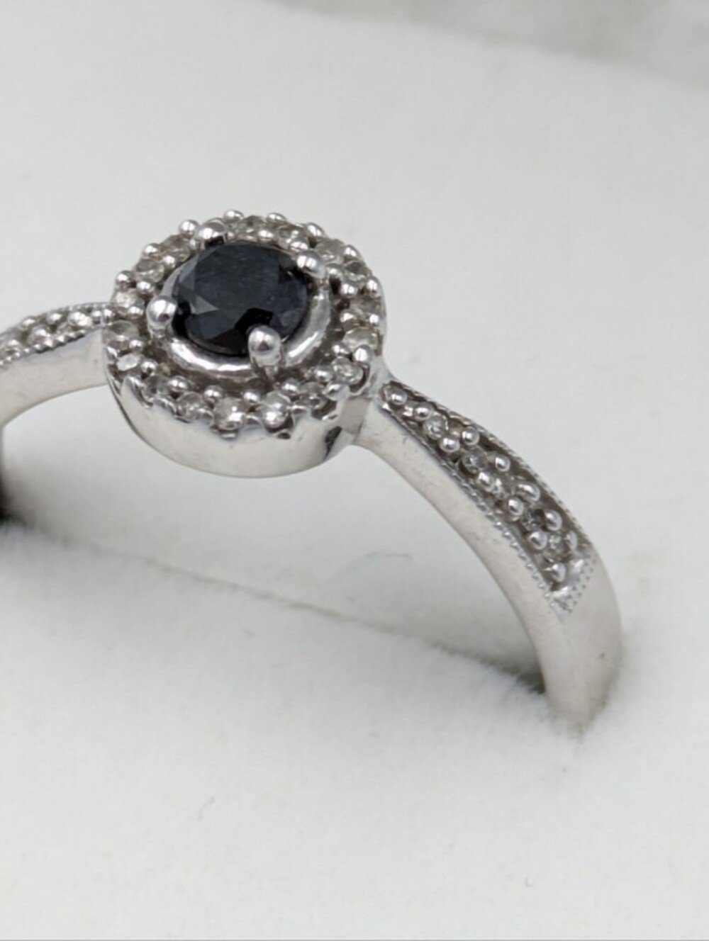 White gold 10k diamond and black diamond halo ring - Picture 4 of 11
